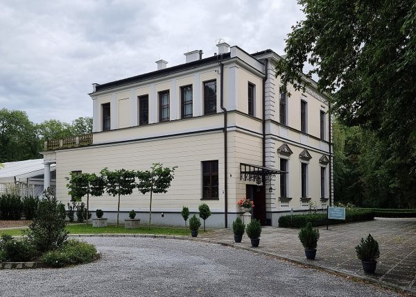Place Image